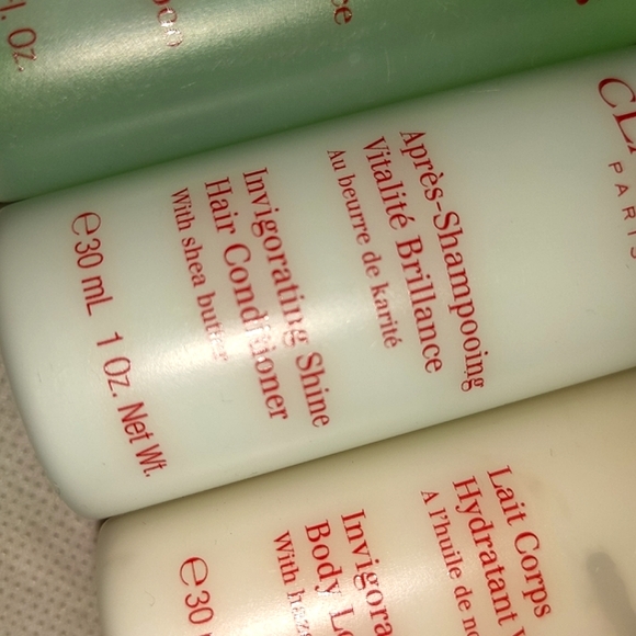 Clarins Travel Kit 4 30ml Pieces - Picture 4 of 7